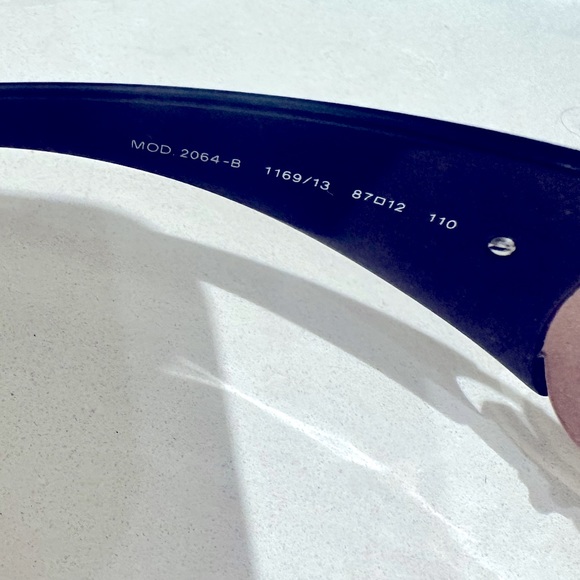 Versace shield sunglasses - Picture 4 of 4